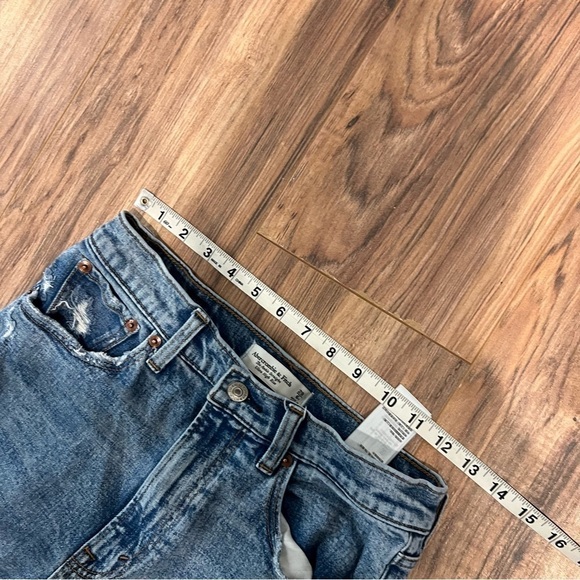 Abercrombie & Fitch Patchwork Ultra High Rise The Ankle Straight Jean - Picture 6 of 10